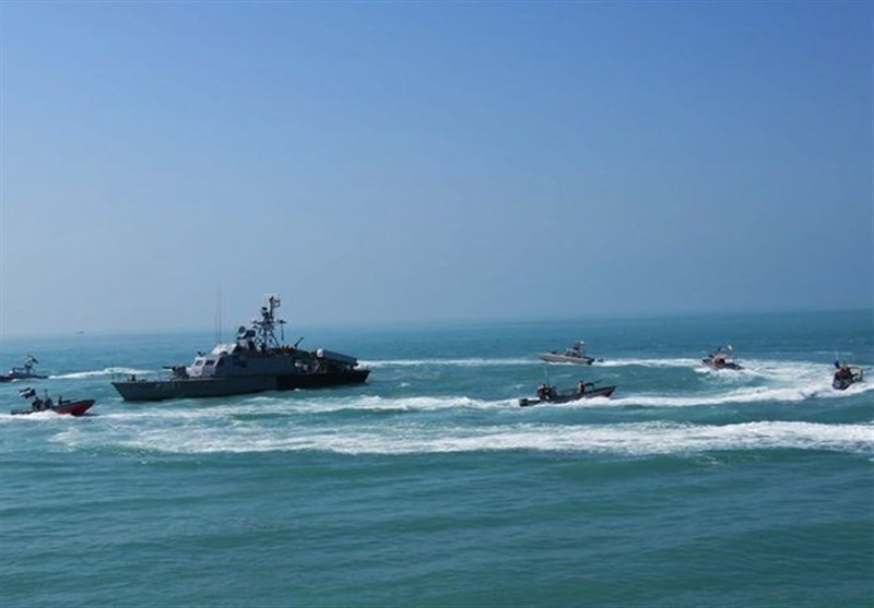 نمایش اقتدار دریایی ایران در خلیج فارس