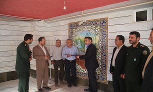 دیدار مدیران کل حفظ اثار دفاع مقدس و بنیاد شهید و ورزش و جوانان استان ایلام با جانباز دفاع مقدس