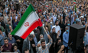 اجتماع مردم کرمانشاه در اعتراض به اغتشاشات اخیر