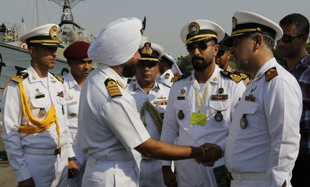 ناوگروه صلح دوستی ارتش هندوستان در منطقه یکم نیروی دریایی ارتش پهلو گرفت