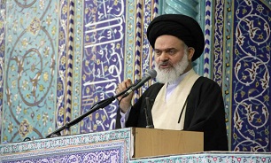 ملت ایران برای حفظ ارزش‌ها شهید داده است