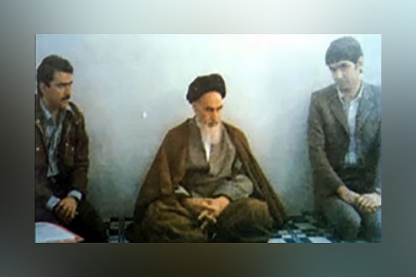رهبر معظم انقلاب اسلامی: شهید اشرفی اصفهانی در دفاع از اسلام و انقلاب پیشقدم بود/ اتونشر