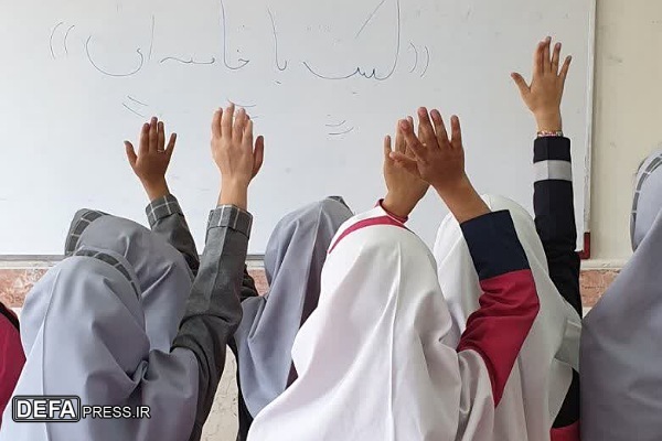 پویش «لبیک یا خامنه‌ای» دانش‌آموزان شهرستان کبودراهنگ + تصاویر