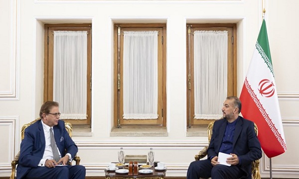 آمادگی ایران برای برگزاری نشست فوق العاده وزرای خارجه همسایه افغانستان