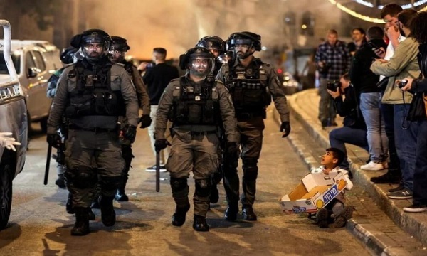 نسل جدید و جوان فلسطینی همانند پدران خود ضد اشغال‌گر هستند
