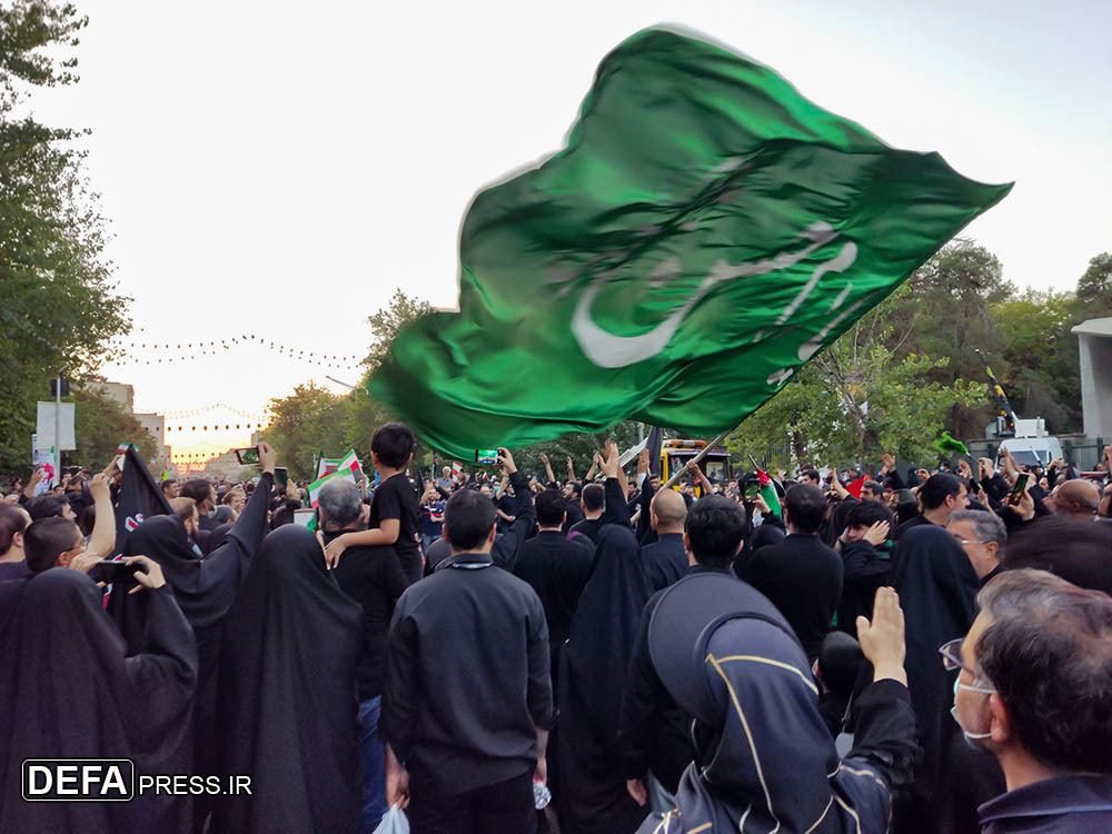 حماسه‌ای از جنس «۹ دی» در سوم مهر/ باز هم «مردم میدان» در میدان انقلاب اسلامی