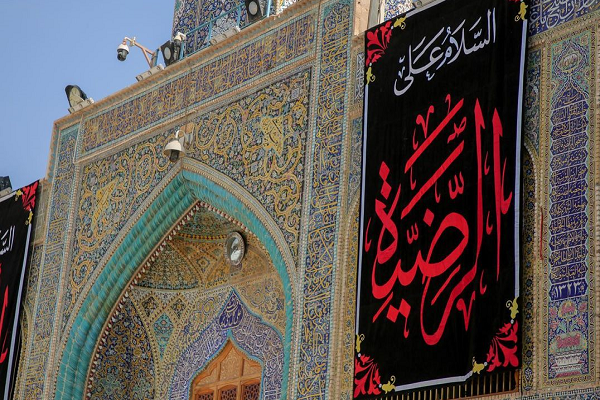 حرم امام علی (ع) در آستانه ایام فاطمیه اول سیاهپوش شد+عکس