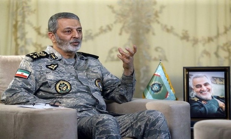 فرمانده کل ارتش با دانشجویان دانشگاه افسری امام علی (ع) دیدار و گفتگو کرد