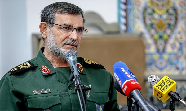 سردار تنگسیری: دشمن برای تسخیر جزایر ایرانی باید از روی جسد ما رد شود