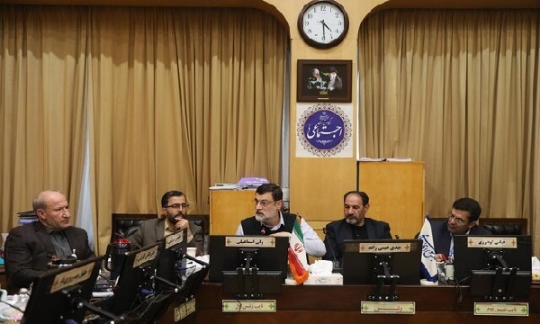 قاضی‌زاده هاشمی: میزان اندکی از قوانین حوزه ایثارگران اجرایی شده است