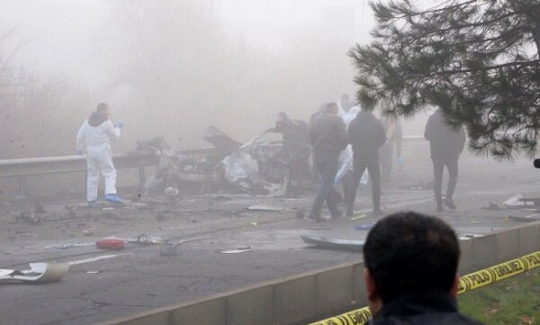 انفجار خودروی بمب‌گذاری شده در مسیر افسران پلیس ترکیه