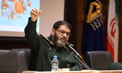 حاج‌قاسم بزرگ‌ترین شخصیت فرهنگی ایران است/شهید سلیمانی خرج انقلاب و مردم شد