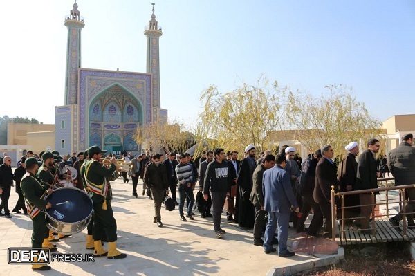 مراسم سالگرد خاکسپاری شهید «ستار یکه زارع» در قم برگزار شد/ تصاویر/// در حال بارگذاری