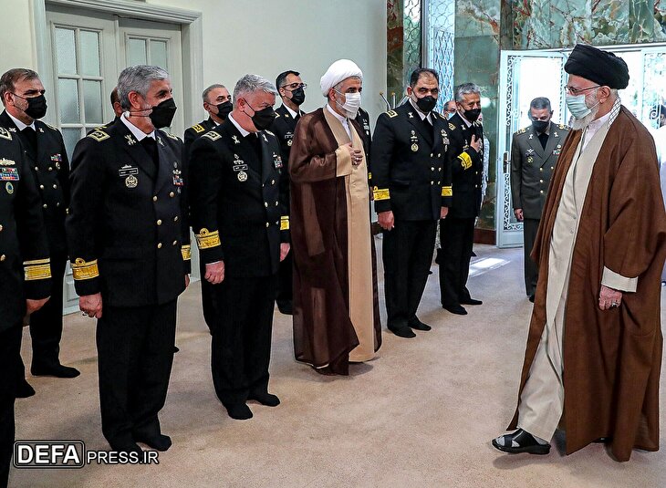 تصاویر/ دیدار تعدادی از فرماندهان نیروی دریایی ارتش با امام خامنه‌ای