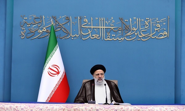 ۶ میلیون نفر تحت پوشش بیمه همگانی قرار گرفتند/ نظام تعرفه‌گذاری پرستاران پایدار شود