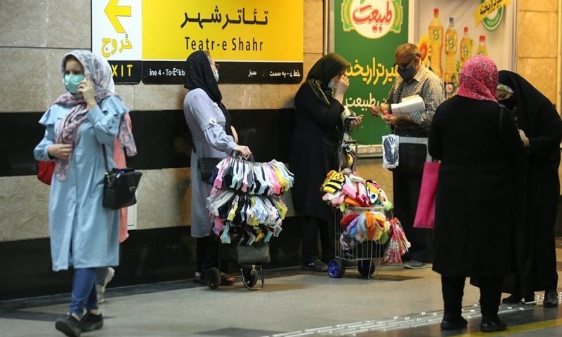 اجرای طرح «تذکر لسانی، وظیفه همگانی» در متروی تهران