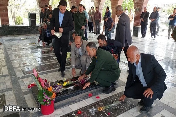 جامعه ورزش مازندران به مزار شهید «طوسی» ادای احترام کردند