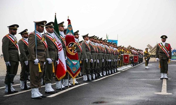 وجه تمایز ارتش انقلابی ایران با ارتش‌های دنیا چیست؟