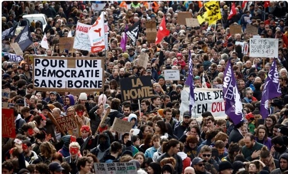 «پنج‌شنبه سیاه» فرانسه/ صدها نفر بازداشت شدند