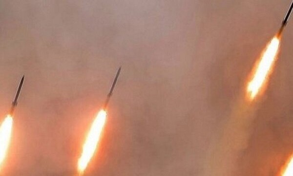 شلیک بیش از ۲۰ راکت به سمت ۲ پایگاه آمریکا در شرق سوریه