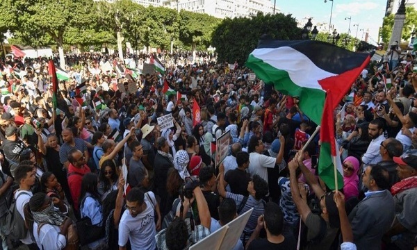 تونسی‌ها در حمایت از مردم غزه تظاهرات کردند؛ اخراج سفیر آمریکا خواست تظاهرکنندگان