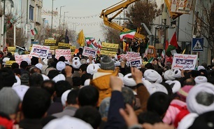 خروش مردم انقلابی قم در محکومیت حادثه تروریستی کرمان