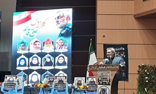 آیین گرامیداشت شهدای دانش‌آموز حادثه تروریستی کرمان برگزار شد
