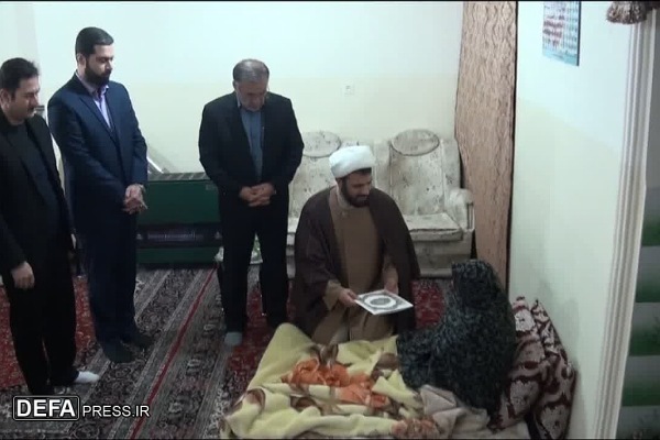 دیدار مسئولان شهرستان بهار با خانواده شهید «رحمانی صادق»+تصاویر