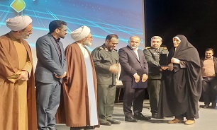 کسب رتبه نخست خبرنگار دفاع مقدس گیلان در نهمین جشنواره رسانه‌ای ابوذر