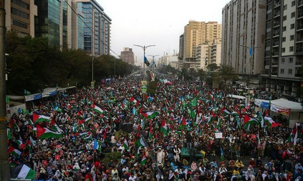 هزاران پاکستانی علیه نسل‌کشی در غزه تظاهرات کردند