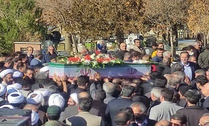 پیکر پدر شهیدان «صادقی» در ازنا تشییع و  تدفین شد