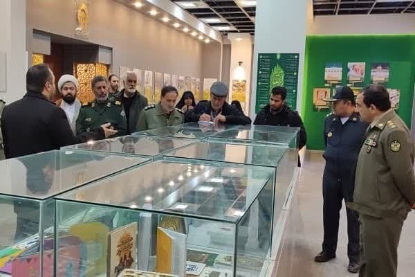 بازدید مدیران اداره‌کل حفظ آثار دفاع مقدس خراسان رضوی از رواق خدمت+ تصاویر