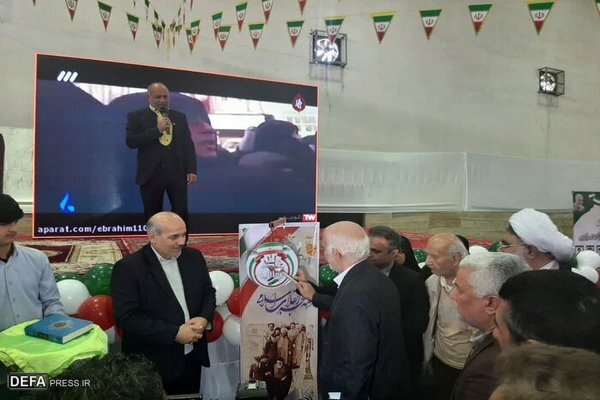 زنگ انقلاب به مناسبت فرا رسیدن دهه فجر انقلاب اسلامی در مدارس گلستان به صدا در آمد.