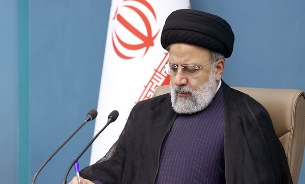 تسلیت رئیس جمهور برای درگذشت پدر همسر وزیر بهداشت