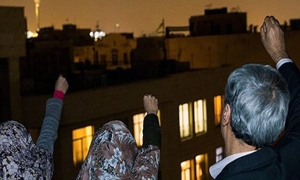 آدم یا شب می‌میرد یا روز!