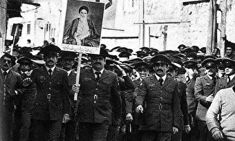 فوتوتیتر/ بیعت همافران با امام خمینی (ره) پشت رژیم پهلوی را شکست