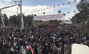 فریاد «الله اکبر» مردم فارس در جشن پیروزی انقلاب اسلامی