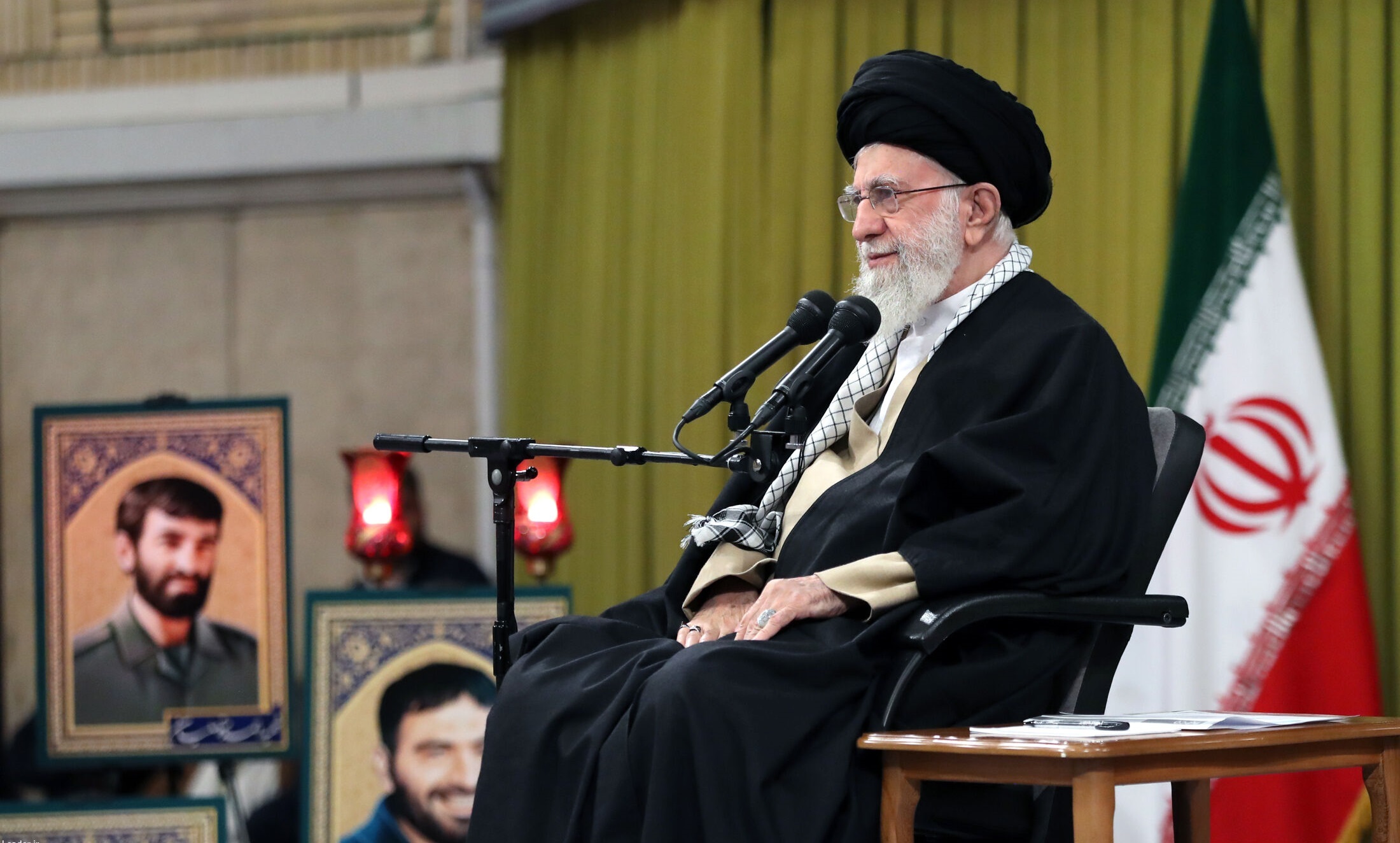 امام خامنه‌ای: کشورهای اسلامی باید ارتباط سیاسی و اقتصادی خود را با رژیم صهیونیستی قطع کنند/ پیروزی مردم غزه قطعی است