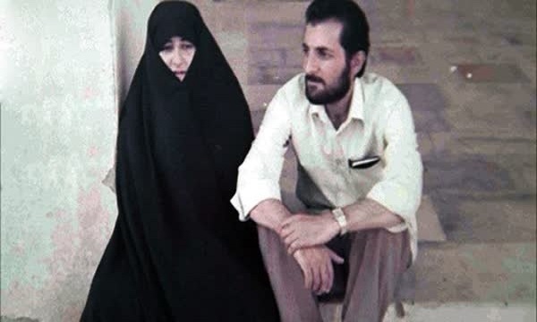 همسر شهید باکری: با انتخاب مجلس قوی عزت بیشتر را برای کشورمان رقم بزنیم