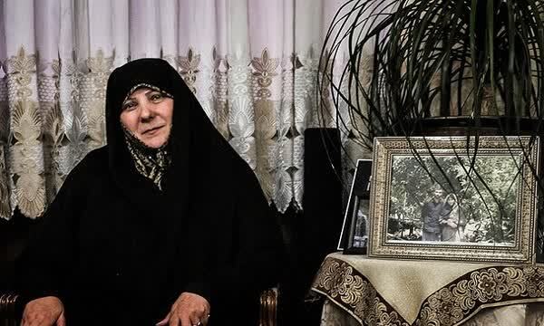 همسر یک شهید: قهر با انتخابات، بیگانگان را گستاخ می‌کند