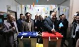 استاندار قزوین رای خود را به صندوق انداخت