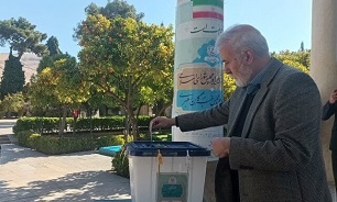 اعتلای نظام اسلامی با حضور در پای صندوق‌های رأی رقم می‌خورد