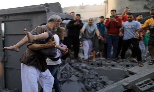 بمباران خانه‌های فلسطینی‌ها توسط جنگنده‌های رژیم صهیونیستی