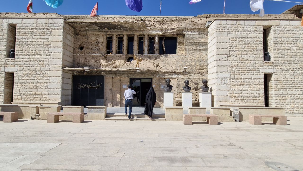 بازدید اصحاب رسانه و فعالان فضای مجازی از موزه دفاع مقدس خرمشهر