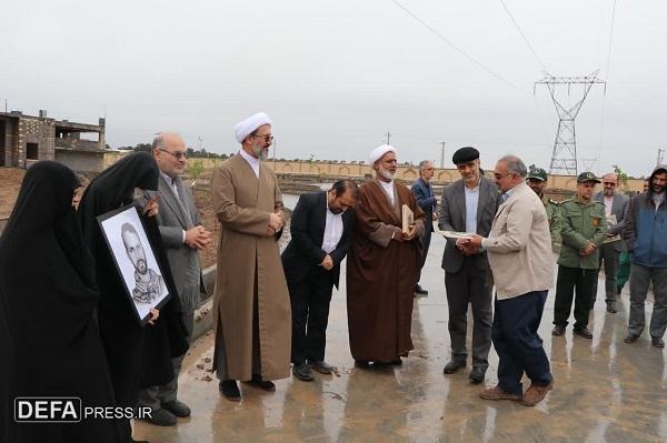 تقدیر رییس دانشگاه قم از خبرنگار دفاع مقدس در روز شهید