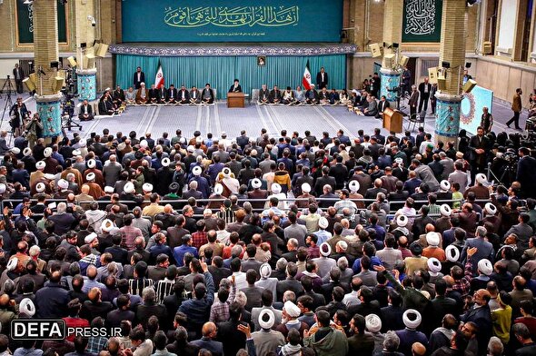 تصاویر/ دیدار شرکت‌کنندگان در مسابقات بین‌المللی قرآن کریم با رهبر معظم انقلاب اسلامی