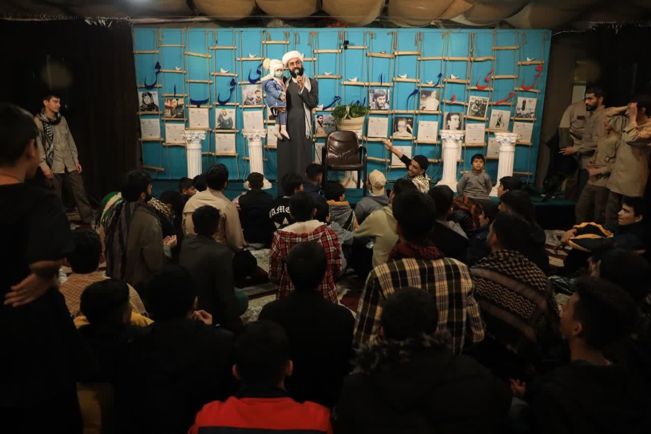 جشن نیمه شعبان در جوار ۳۷ شهید تازه تفحص شده+ عکس