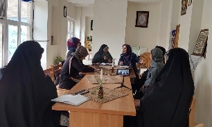 نشست بانوان کنشگر اجتماعی قزوین در خانه موزه شهید بابایی برگزار شد