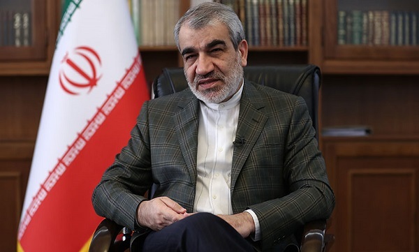 نورسیده‌های آمریکایی و اروپایی داستان شکست طبس را از اسلافشان بپرسند