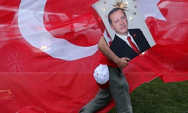اردوغان و جنگ برای بقا در دقیقه ۹۰